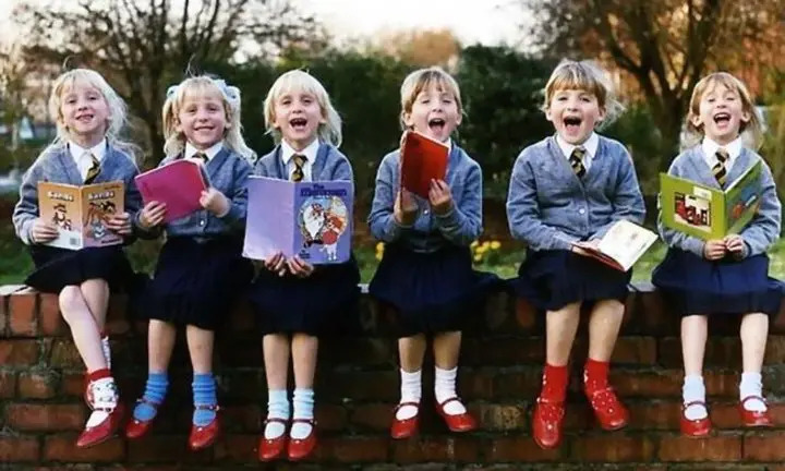 World’s First All Girl Sextuplets