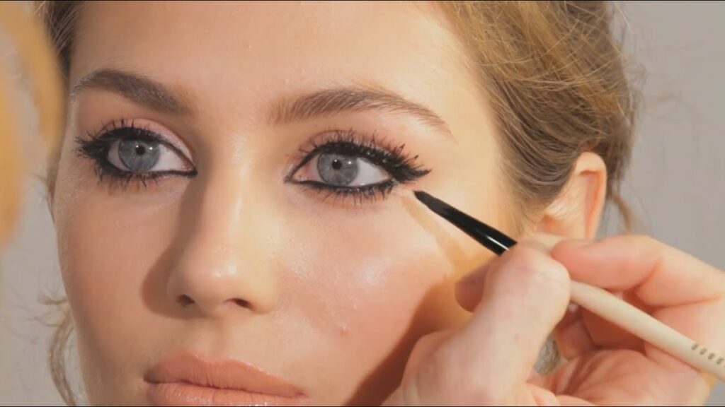 Tips to Prevent Eyes from Watering When Applying Makeup