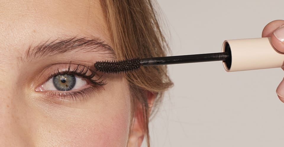 Factors That Can Make or Break Your Mascara's Quality: Understanding Key Influences