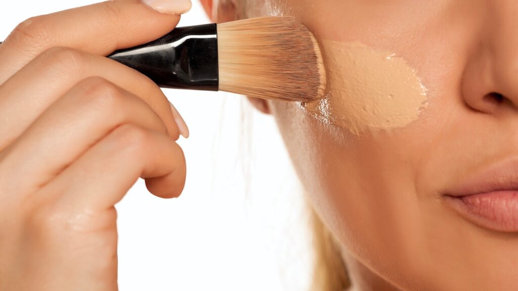 Flawless Foundation- Tips and Tricks for Applying Liquid Foundation