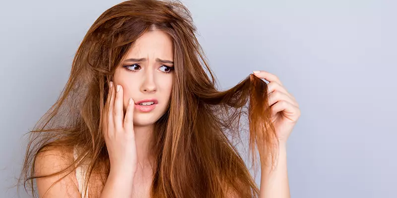 How to Spot and Treat Damage in Dry Hair: A Comprehensive Guide