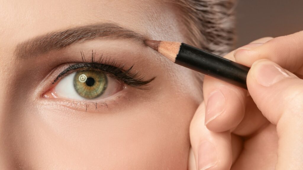 Perfectly Defined: A Guide to Choosing the Right Shade of Eyebrow Pencil