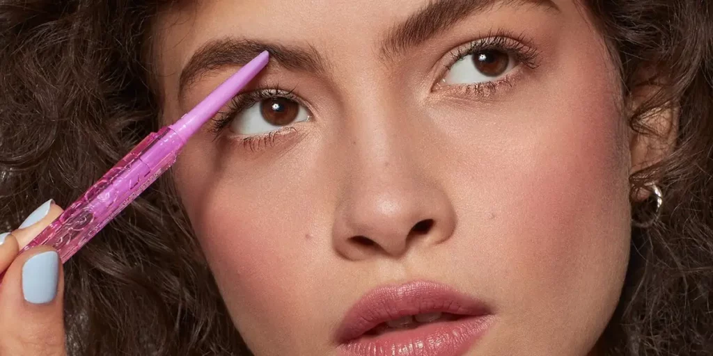 Perfectly Defined: A Guide to Choosing the Right Shade of Eyebrow Pencil