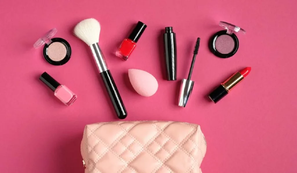 12 Clever Makeup Storage Ideas That Will Revolutionize Your Vanity